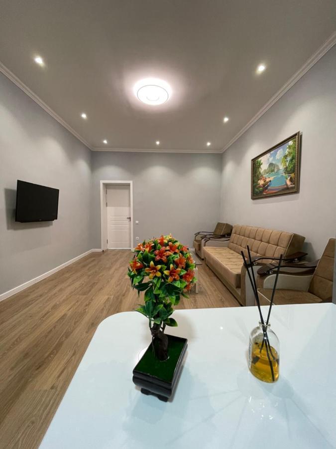 Amir Temur Apartment In Center After Renovation 타슈켄트 외부 사진